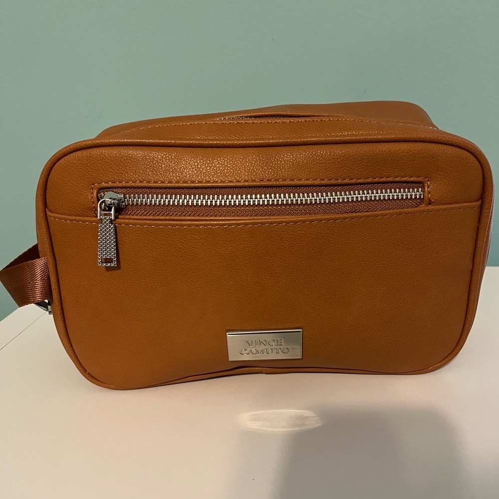 Vince Camuto Men’s Tan Faux Leather Tolietry Bag